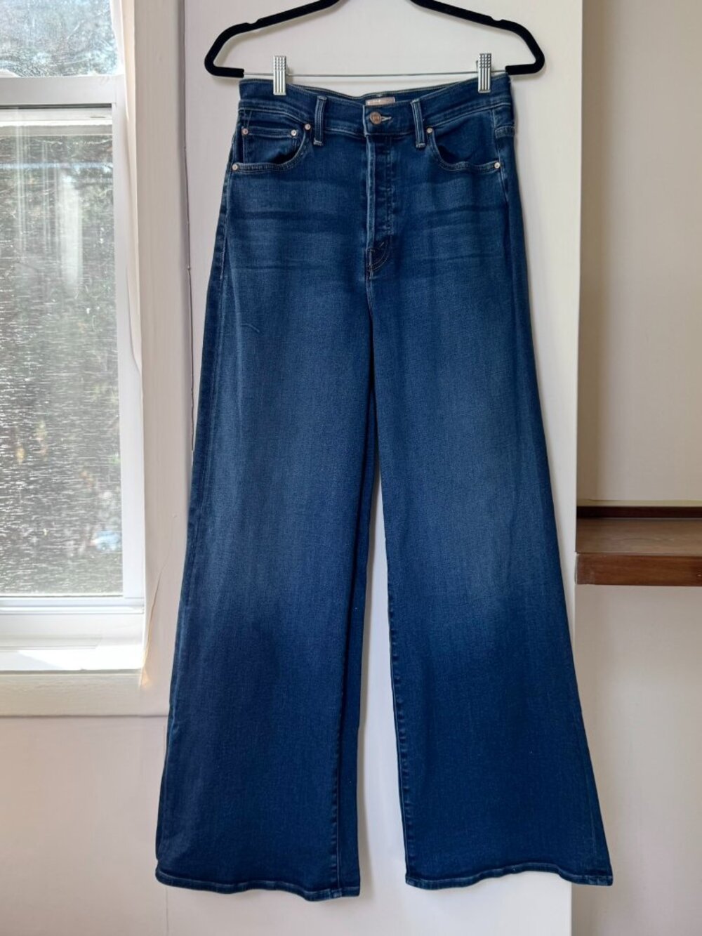 MOTHER The Ditcher Roller Sneak Wide-Leg Jeans Dark Wash 27